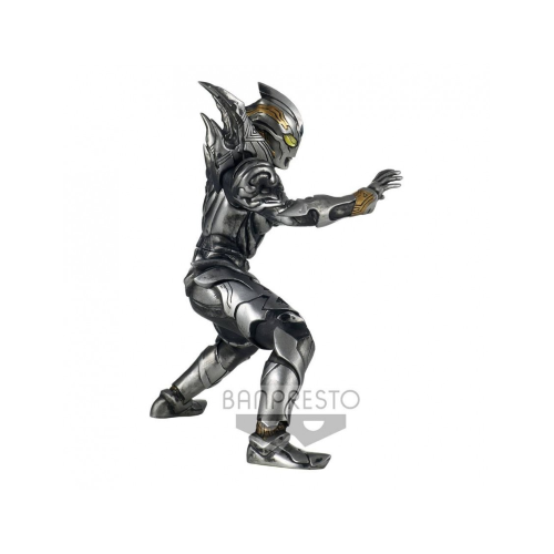 Statua Ultraman Trigger Hero'S Brave- Trigger Dark Ver. A Statua Ultraman Trigger Hero'S Brave- Trigger Dark Ver. A